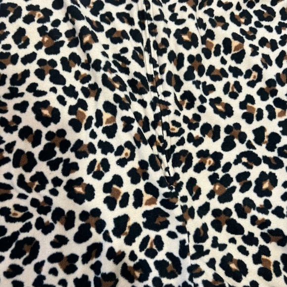 🌸3/$30🌸 SWEET TART | animal/leopard print/spot fleece onsie footed pajamas/pjs - Picture 2 of 3